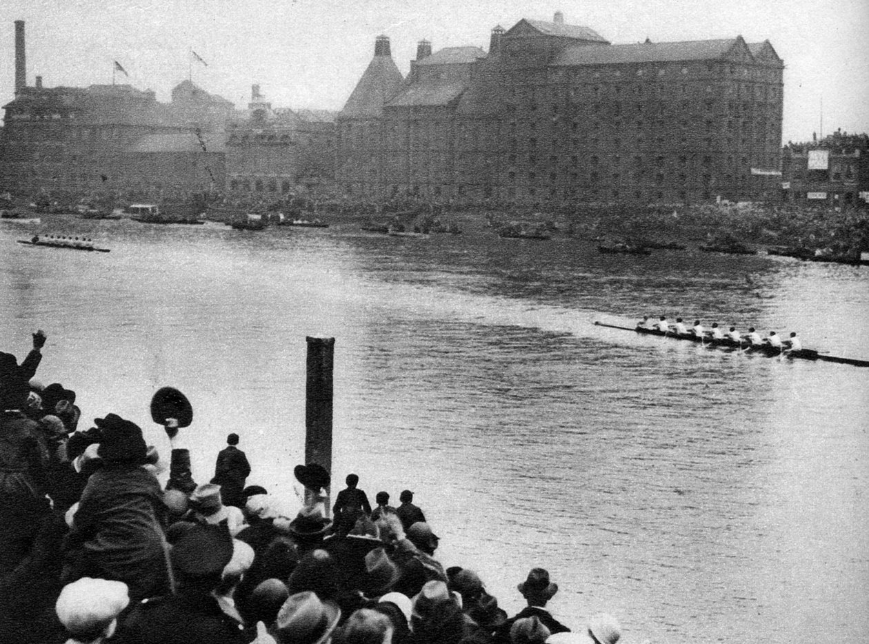 Az oxfordi és cambridge-i hajóverseny célpontja, London, 1926-1927 alkotó: Unbekannt