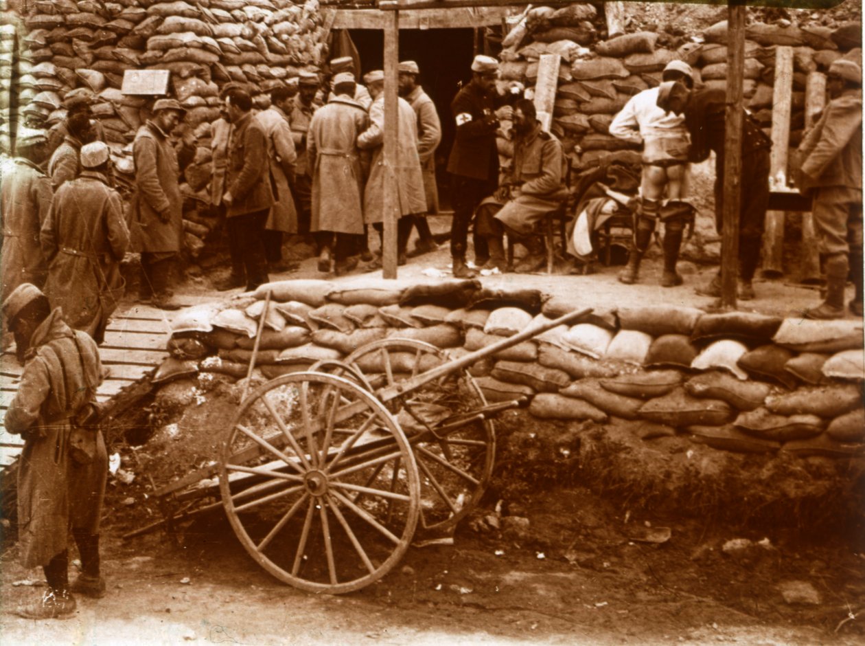 Elsősegély-szolgálat, Ablain-Saint-Nazaire, Észak-Franciaország, c1914-c1918 alkotó: Unbekannt