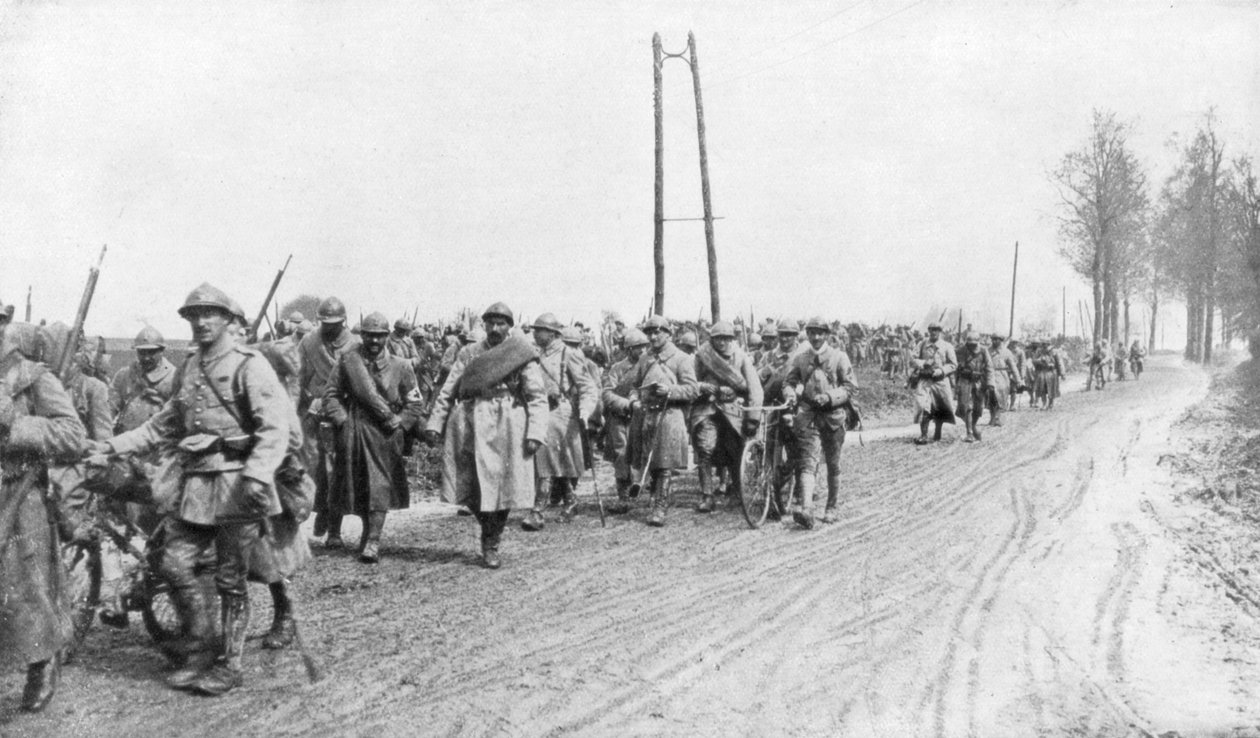 A frontról visszatérő francia gyalogezred, 1918. március 30 alkotó: Unbekannt