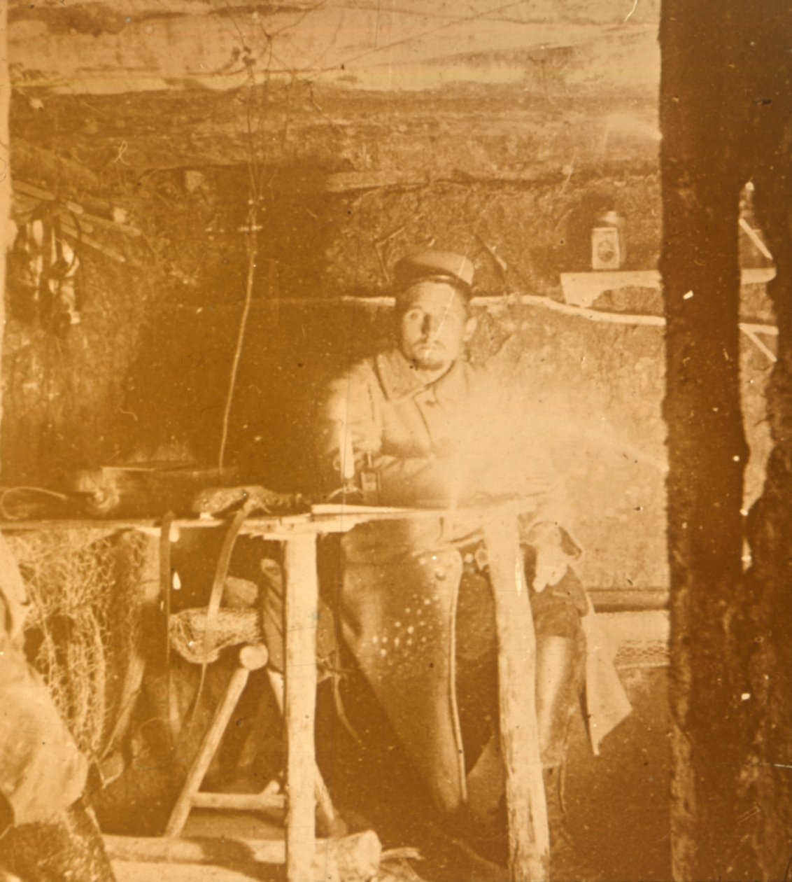 Francia katona a föld alatt, c1914-c1918 alkotó: Unbekannt