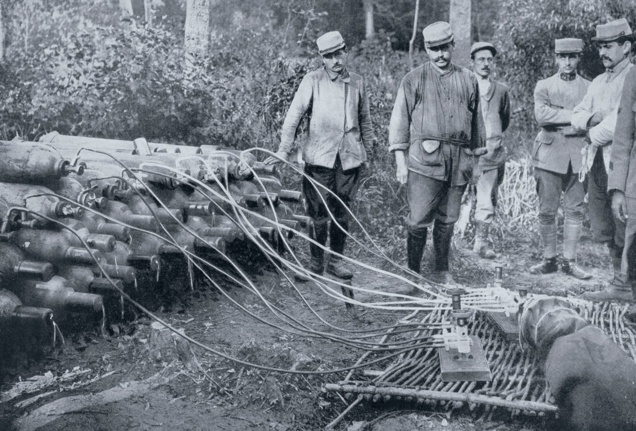 Francia katonák gázpalackokkal, I. világháború, 1915 alkotó: Unbekannt