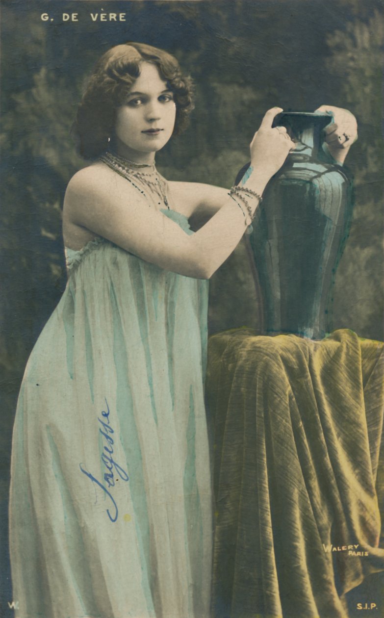 G. De Vere, c1880-1950, c1930. alkotó: Unbekannt