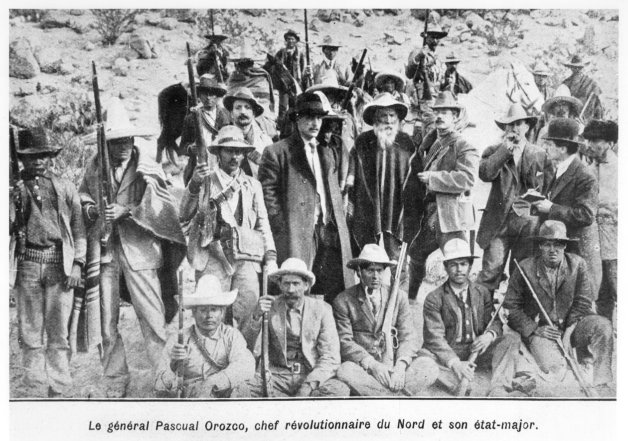 Pascual Orozco tábornok (1882-1915) és tisztjei, illusztráció a „Le Monde Illustre”-ből, 1913. március 1-én megjelent (f/w fotó) alkotó: Unbekannt