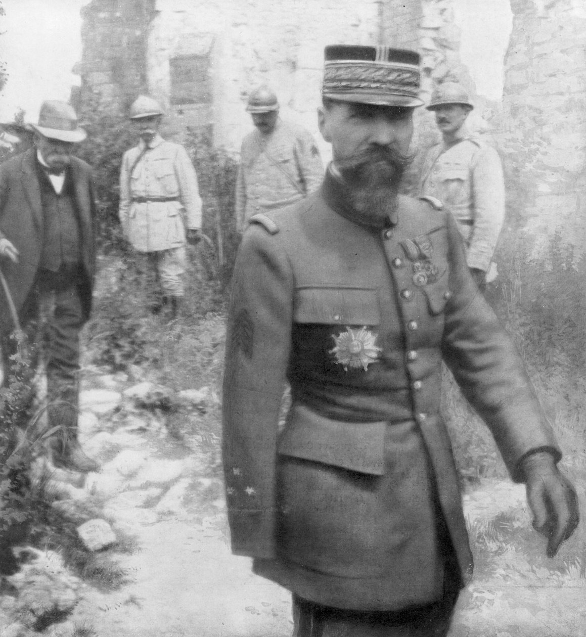Georges Clemenceau és Gouraud tábornok, 1918. július 6 alkotó: Unbekannt