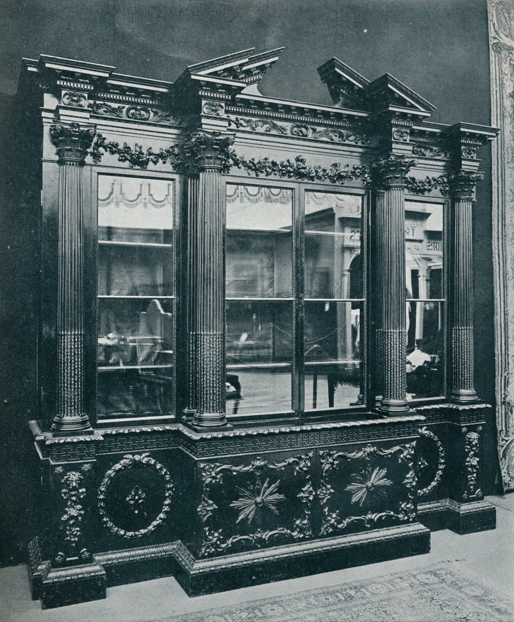 Georgian Cabinet, sokszorosítása H.R.H. engedélyével. A walesi hercegnő, 1908. alkotó: Unbekannt