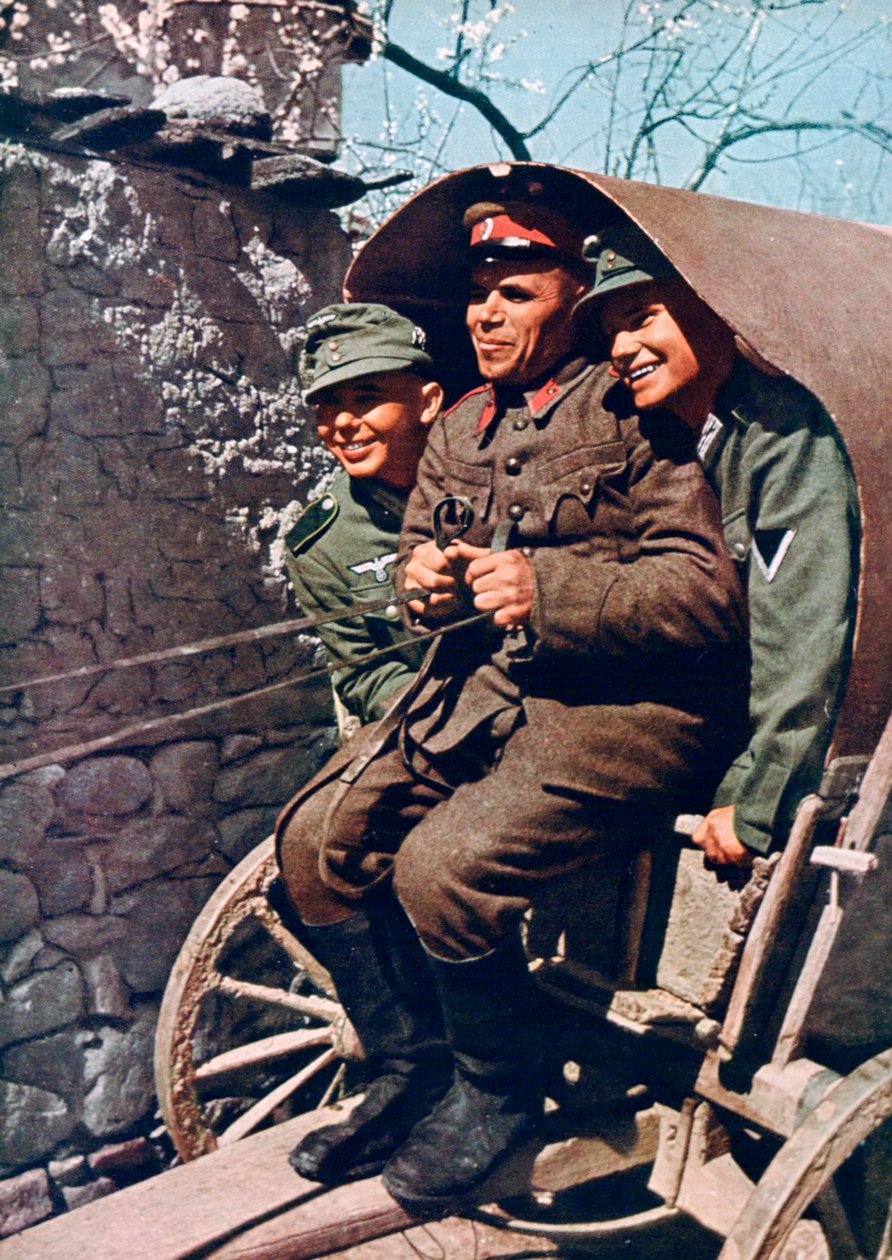 Német alpesi csapatok szekéren egy bolgár katonával, Struma-völgy, Bulgária, 1941 alkotó: Unbekannt
