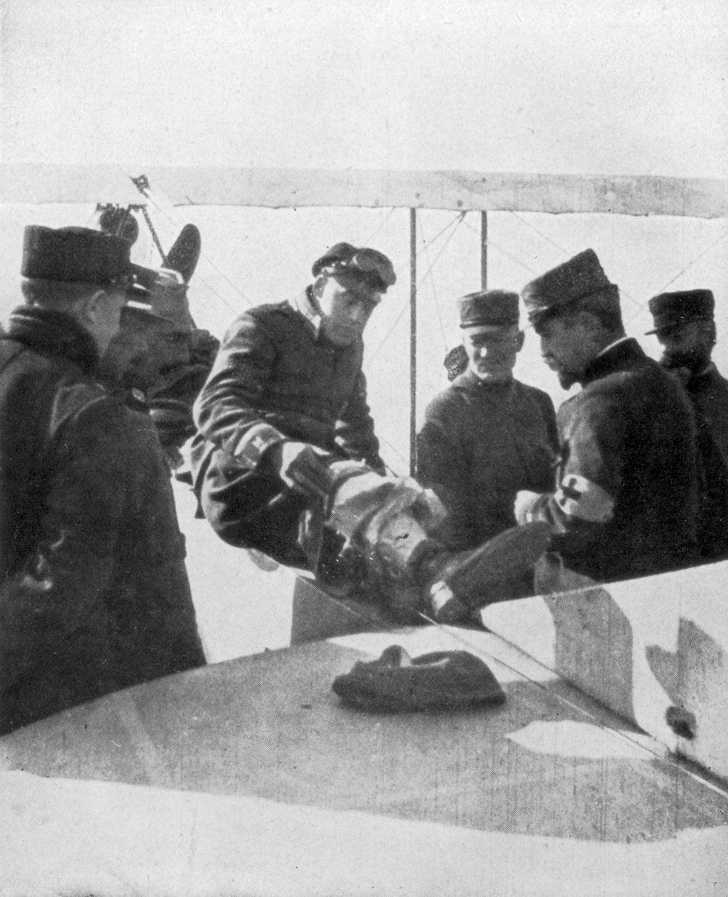 Jean Navarre francia ász lőtt le német repülőket, 1916 alkotó: Unbekannt