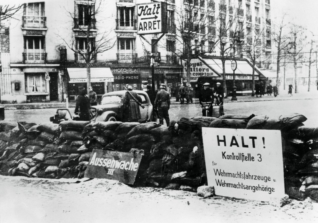 Német ellenőrzőpont, elfoglalt Párizs, 1940-1944 alkotó: Unbekannt