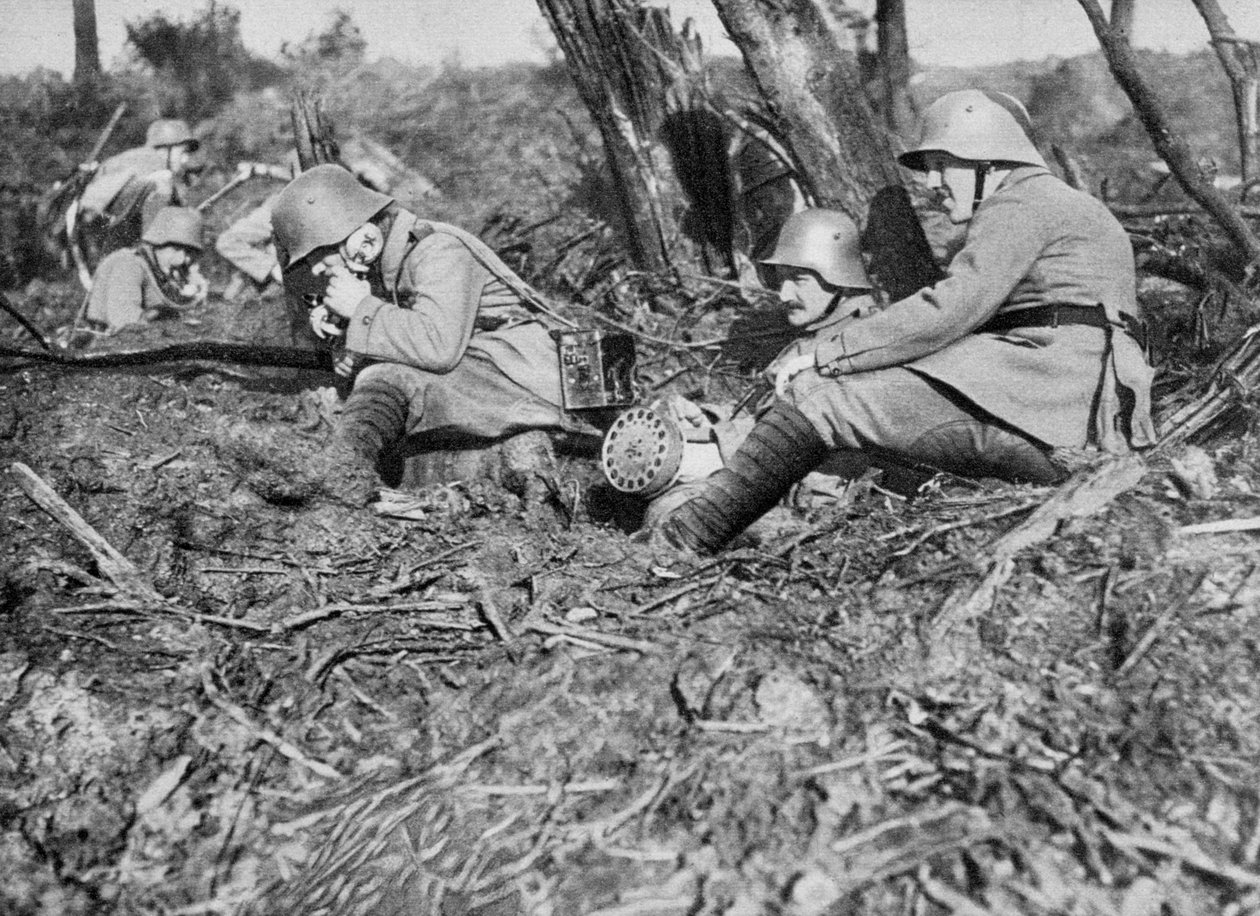 Német tereptelefonos, Somme, Franciaország, I. világháború, 1916 alkotó: Unbekannt