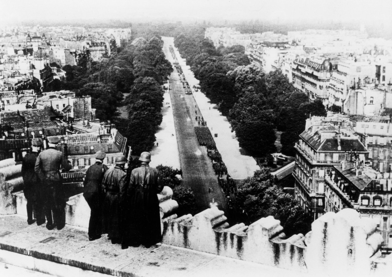 Német katonai parádé Párizsban, 1940. június alkotó: Unbekannt
