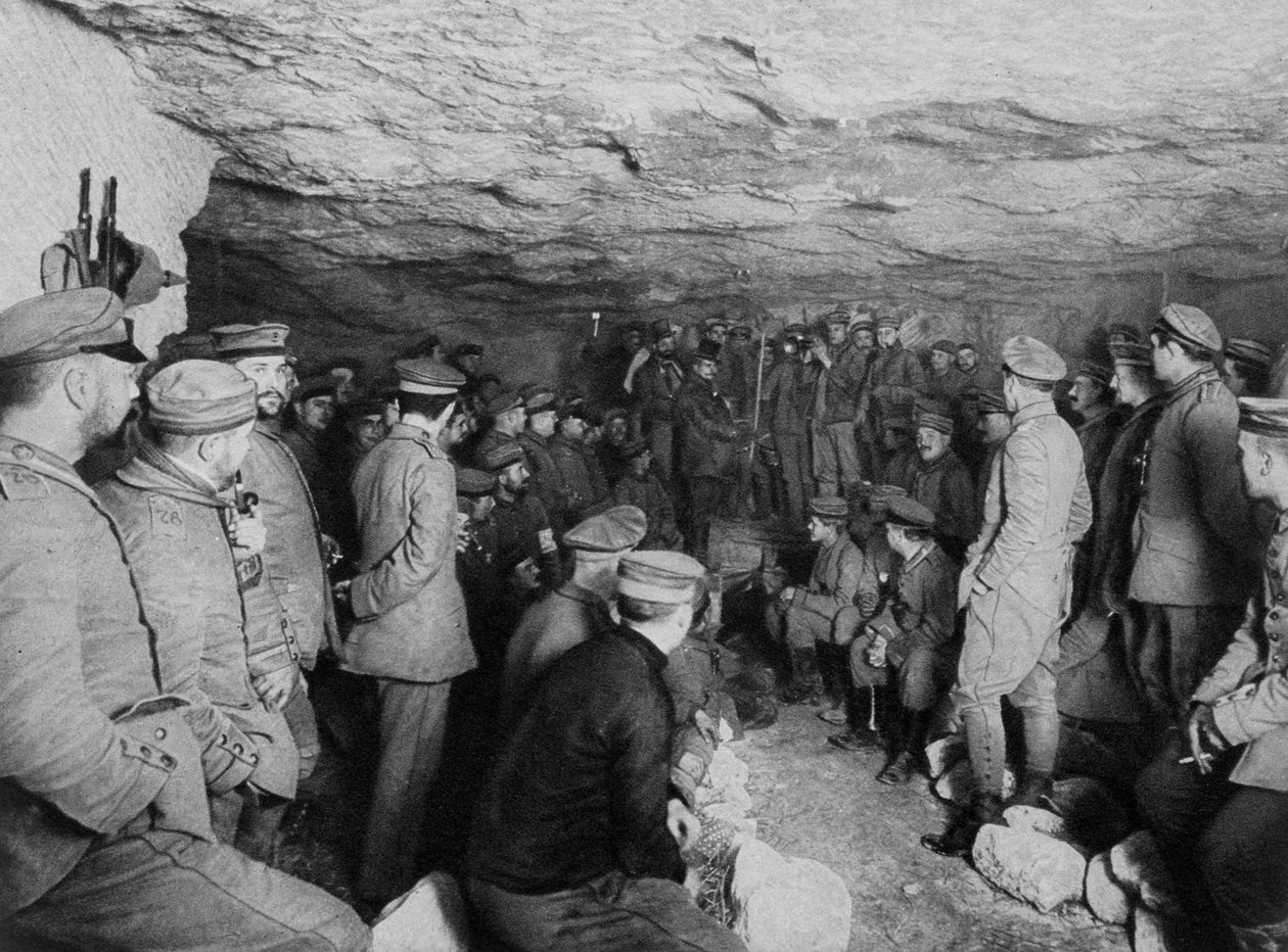 Német katonák egy koncerten egy barlangban, Franciaország, I. világháború, 1915 alkotó: Unbekannt