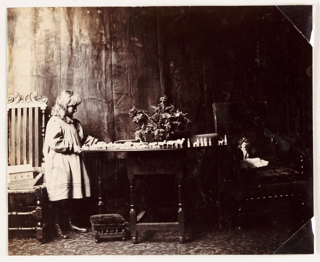 Noé bárkájával játszó lány, 1905 alkotó: Unbekannt