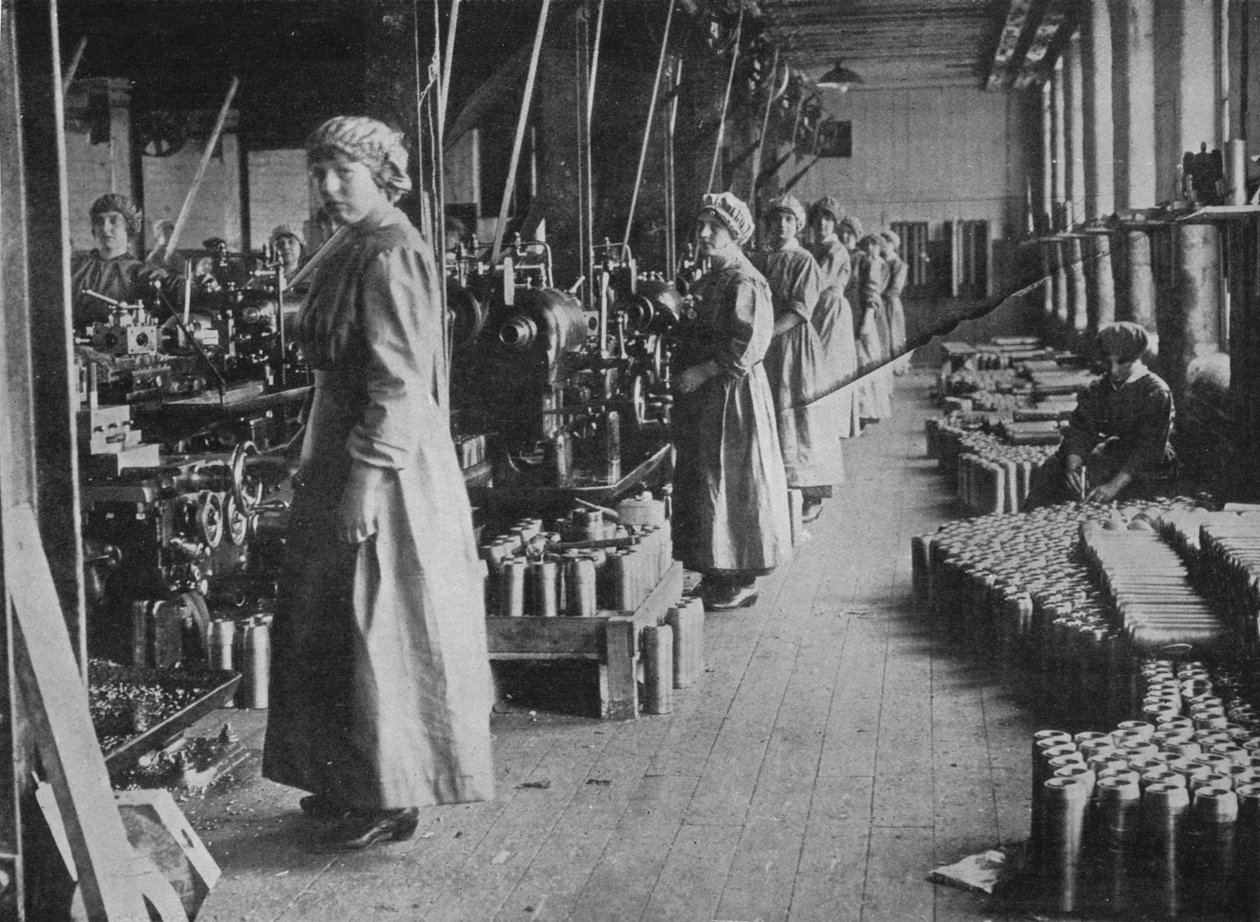 Lánymunkások egy hadianyaggyárban, 1915 alkotó: Unbekannt