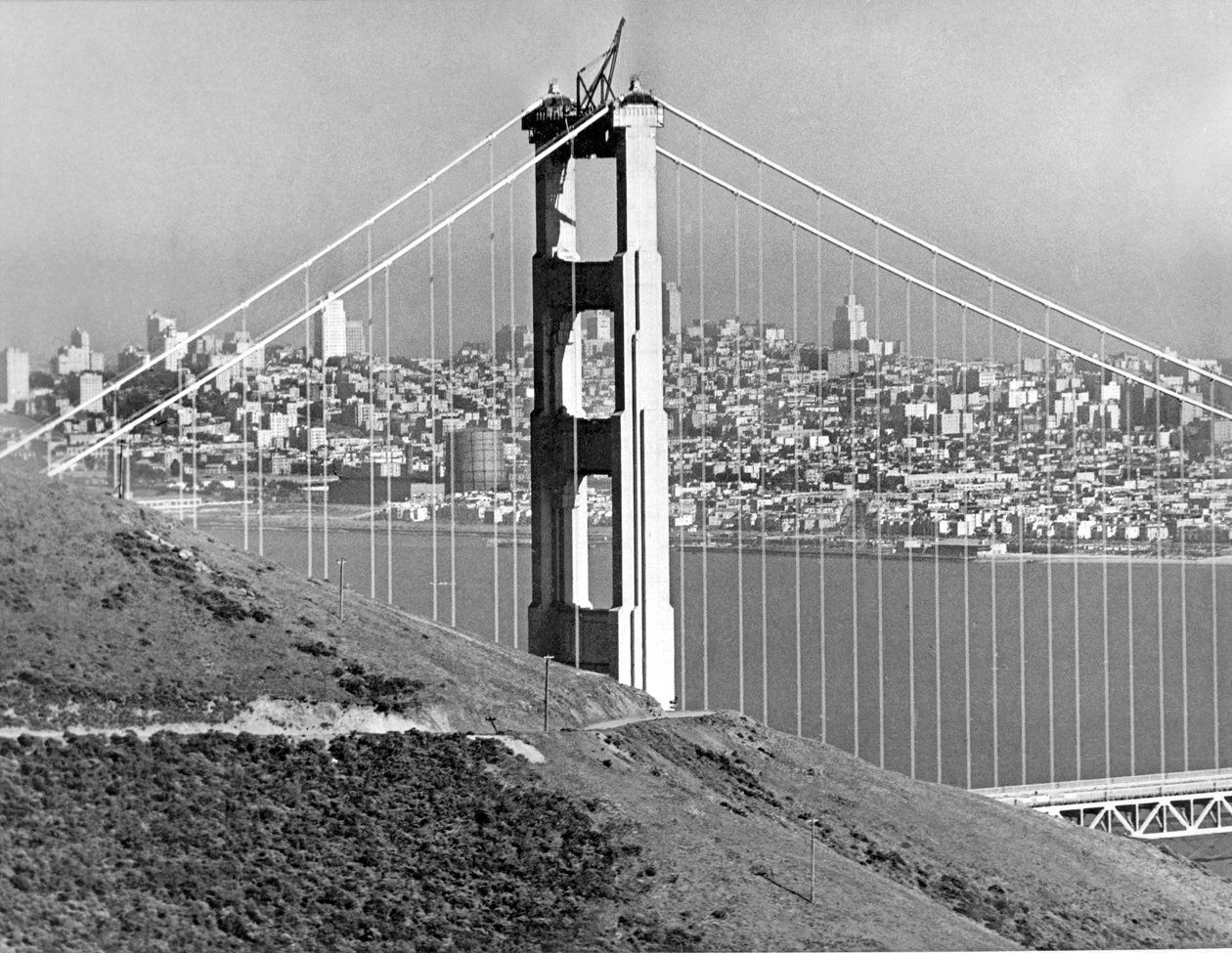 Golden Gate Bridge Tower (f/w fotó) alkotó: Unbekannt