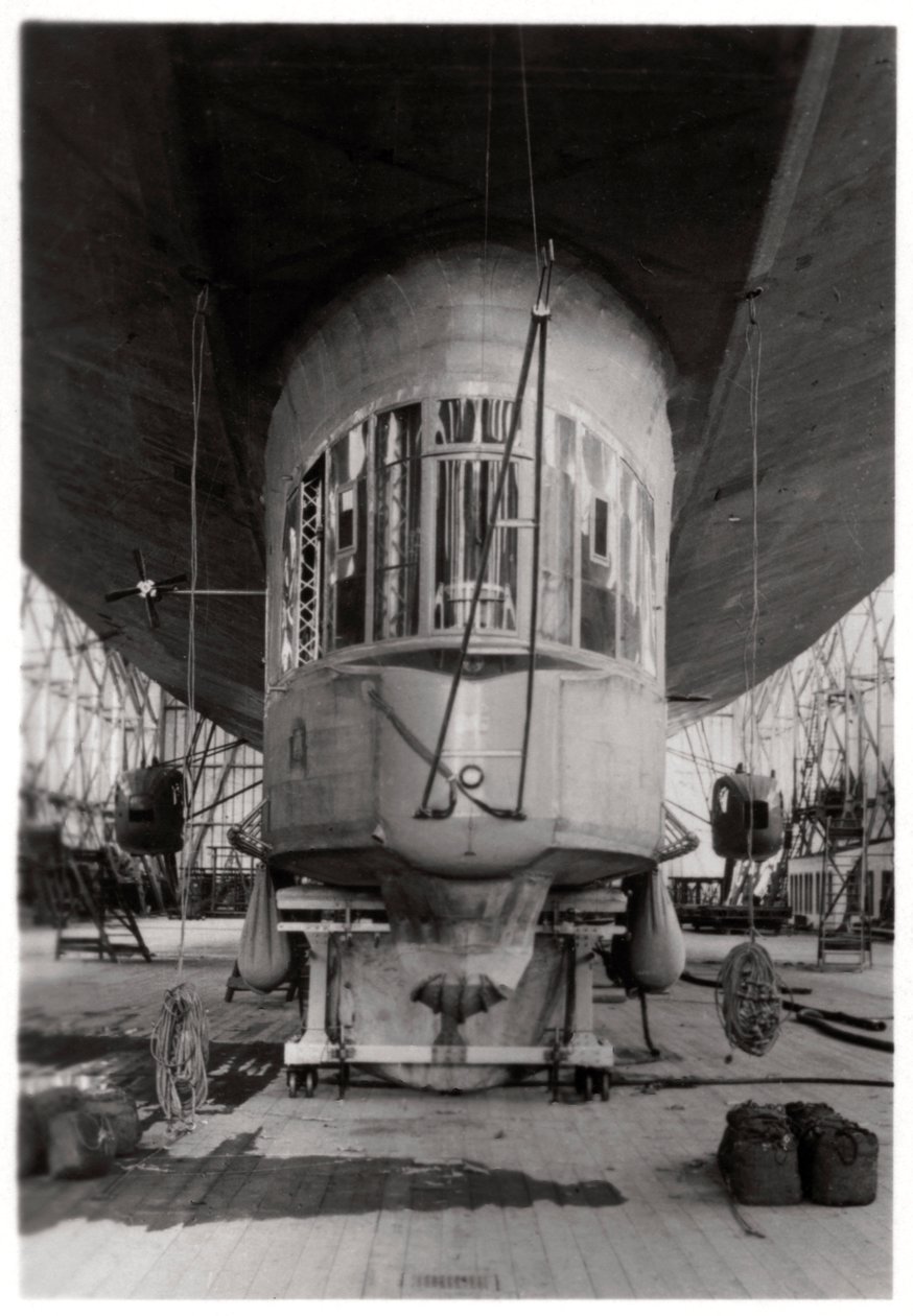 Egy Zeppelin léghajó gondolája, Bodeni-tó, Németország, c1909-1933 1933 alkotó: Unbekannt