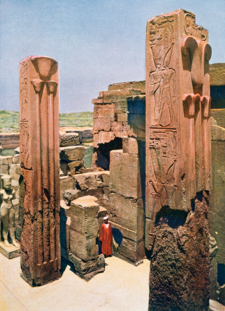 Gránit oszlopok lótusz és papirusz díszítéssel, Amun-Re temploma, Karnak, Egyiptom, XX. század alkotó: Unbekannt