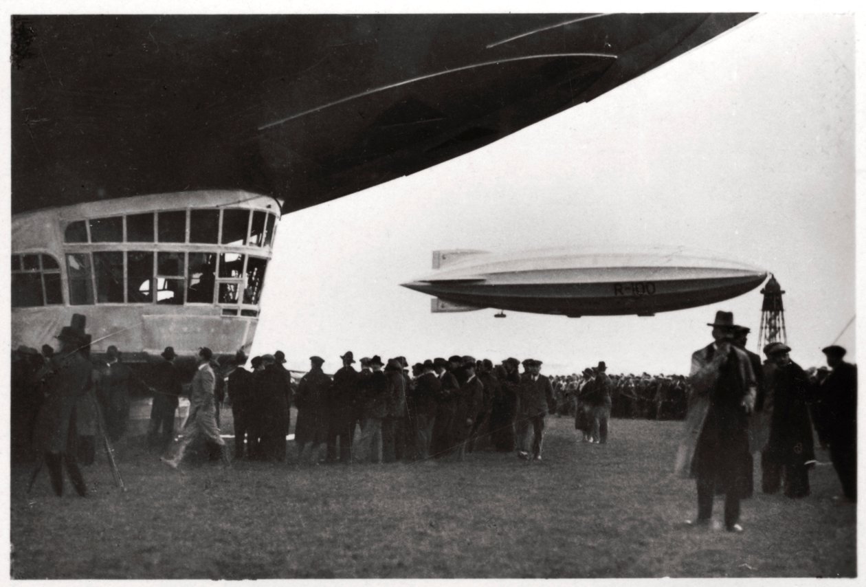 HM Léghajó R100, 1930 1933 alkotó: Unbekannt