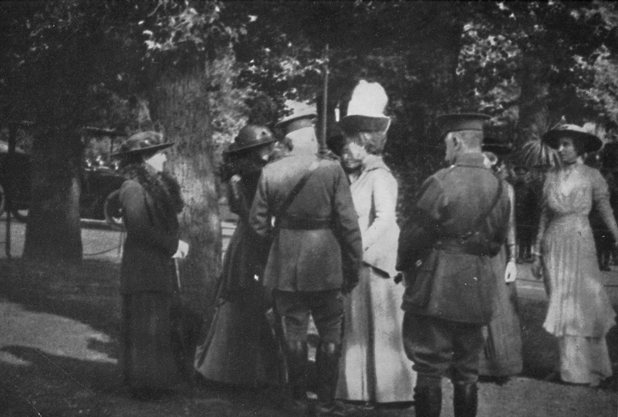 H.M. Mária királynő az 1915. augusztus 25-i beavatás után, 1939 alkotó: Unbekannt