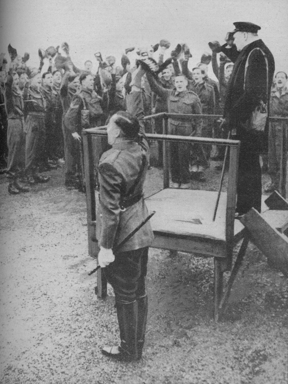Öreg ezredének új emberei üdvözölték, 1941. alkotó: Unbekannt