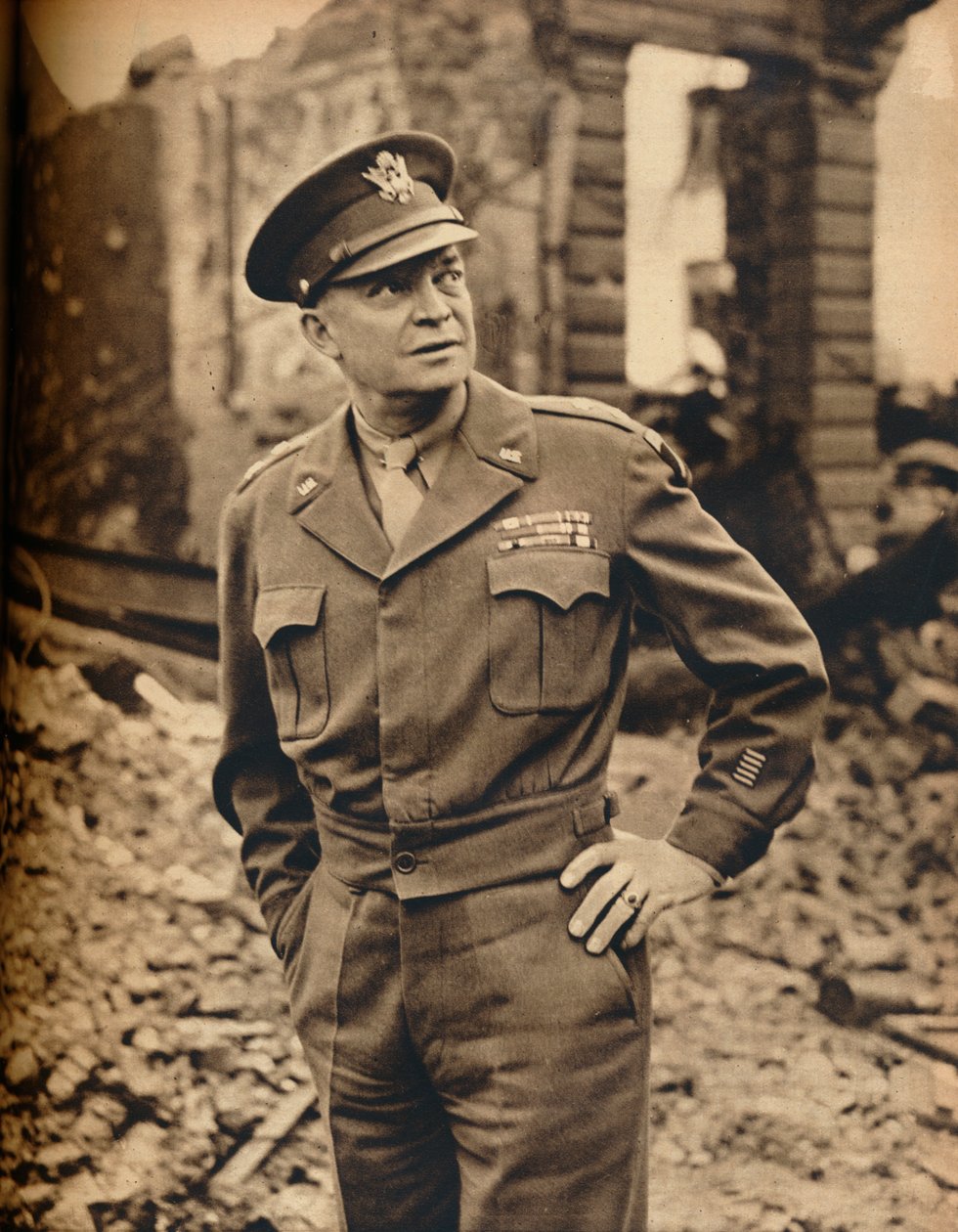 Ő vezette felszabadító seregeinket győzelemre, 1945 alkotó: Unbekannt