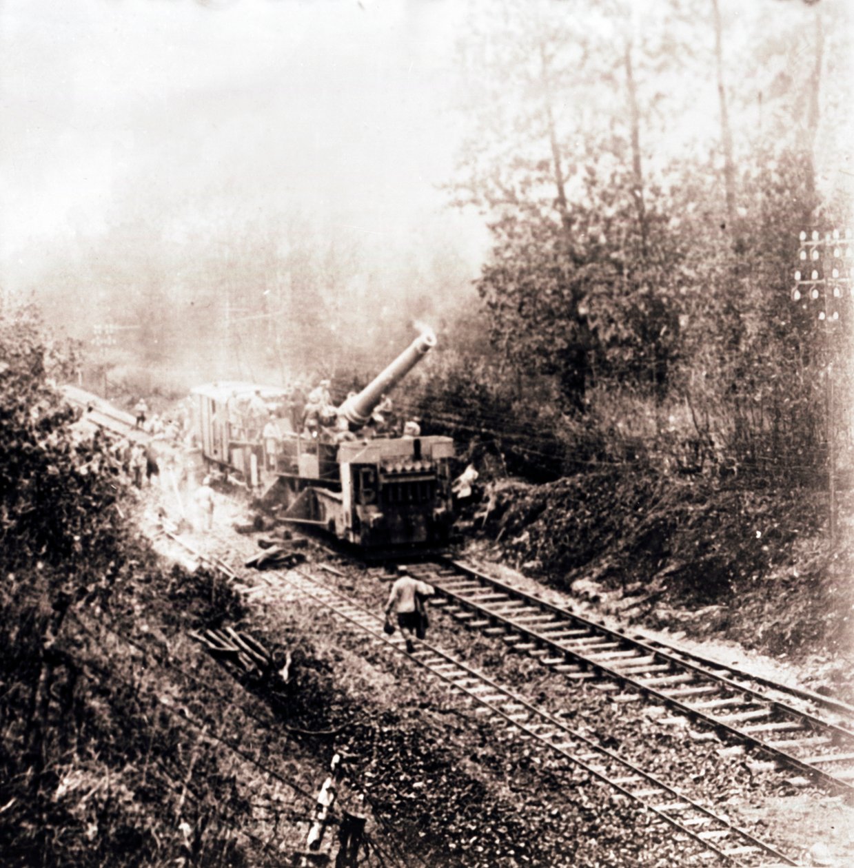 Nehéztüzérség a vasúti pályán, c1914-c1918 alkotó: Unbekannt