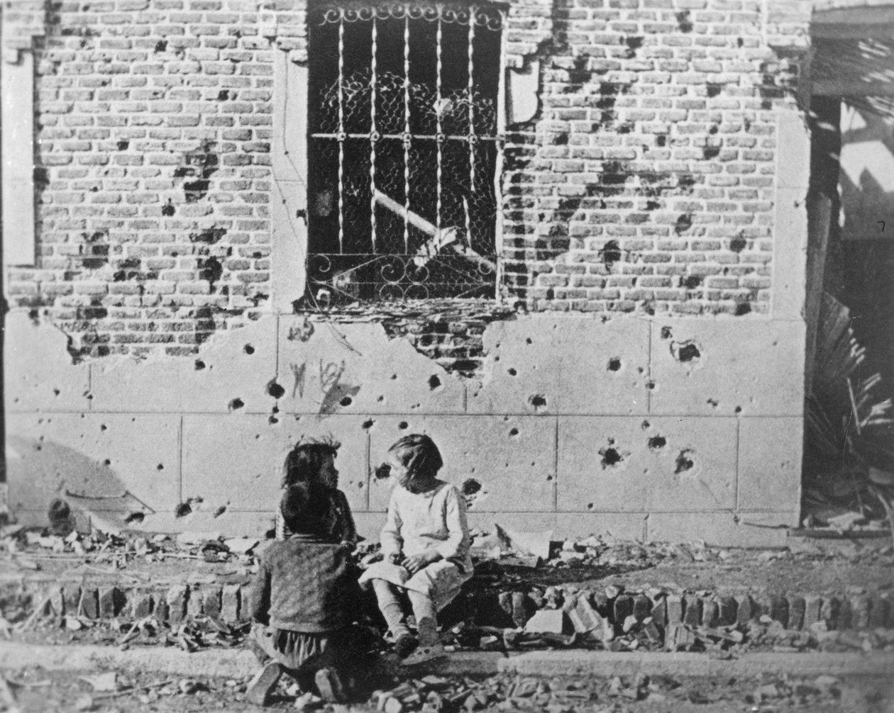 Hajléktalan gyerekek, Barcelona, Katalónia, Spanyolország, spanyol polgárháború, c1936-c1939 alkotó: Unbekannt