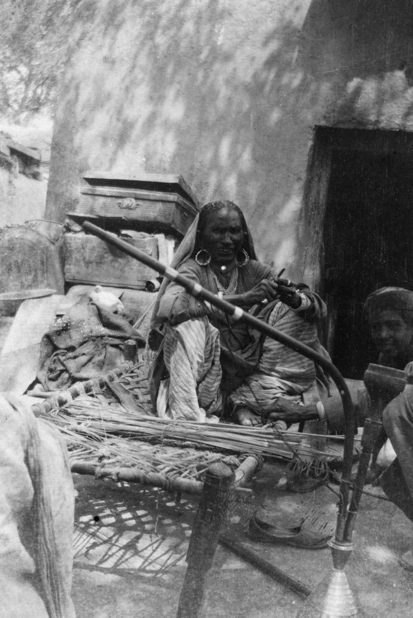 A legalacsonyabb kasztba tartozó indiai nő, Howshera, 1917 alkotó: Unbekannt