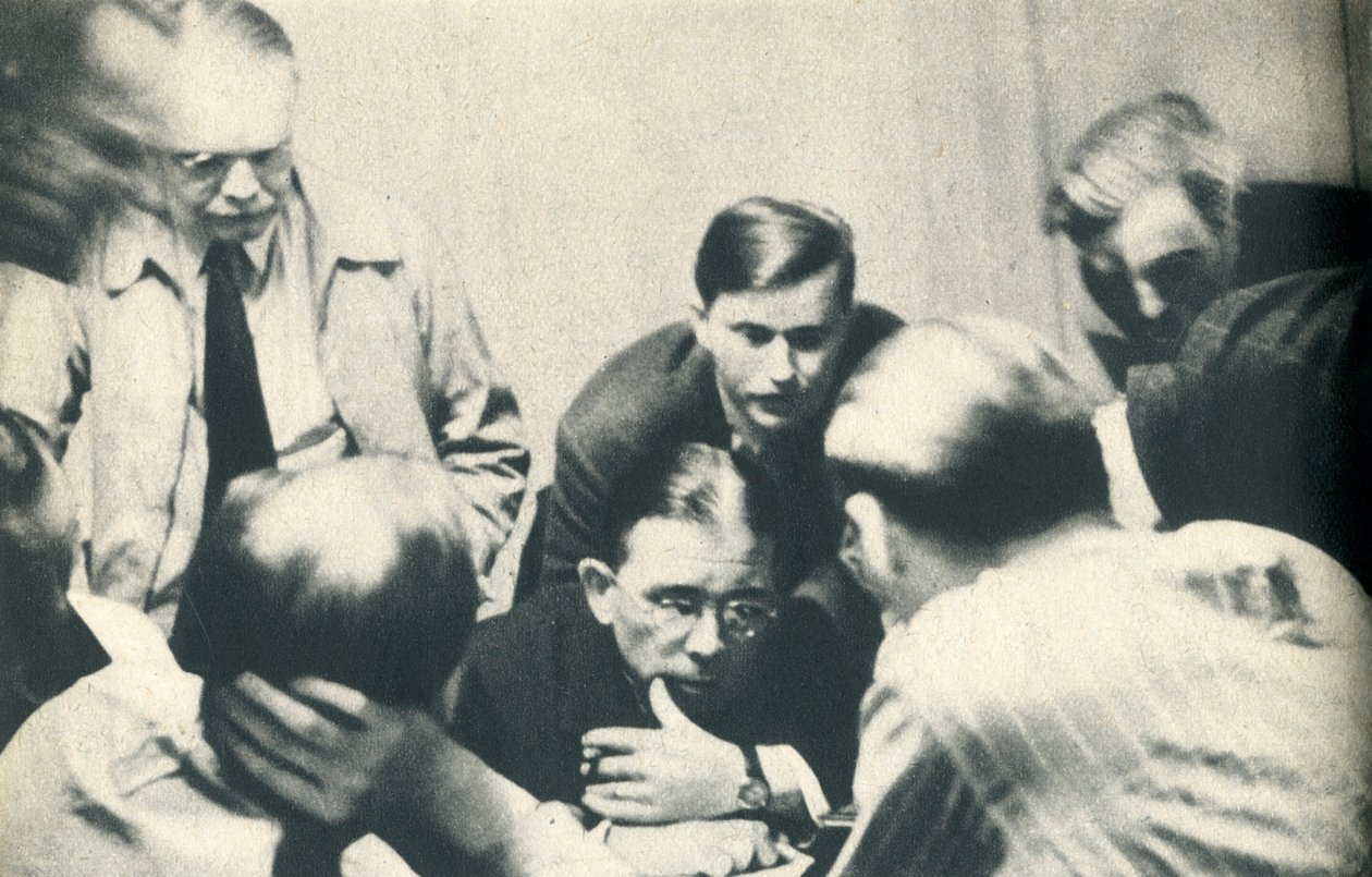 Egy német internálótáborban. Az amerikaiak Londont hallgatnak., 1942. alkotó: Unbekannt