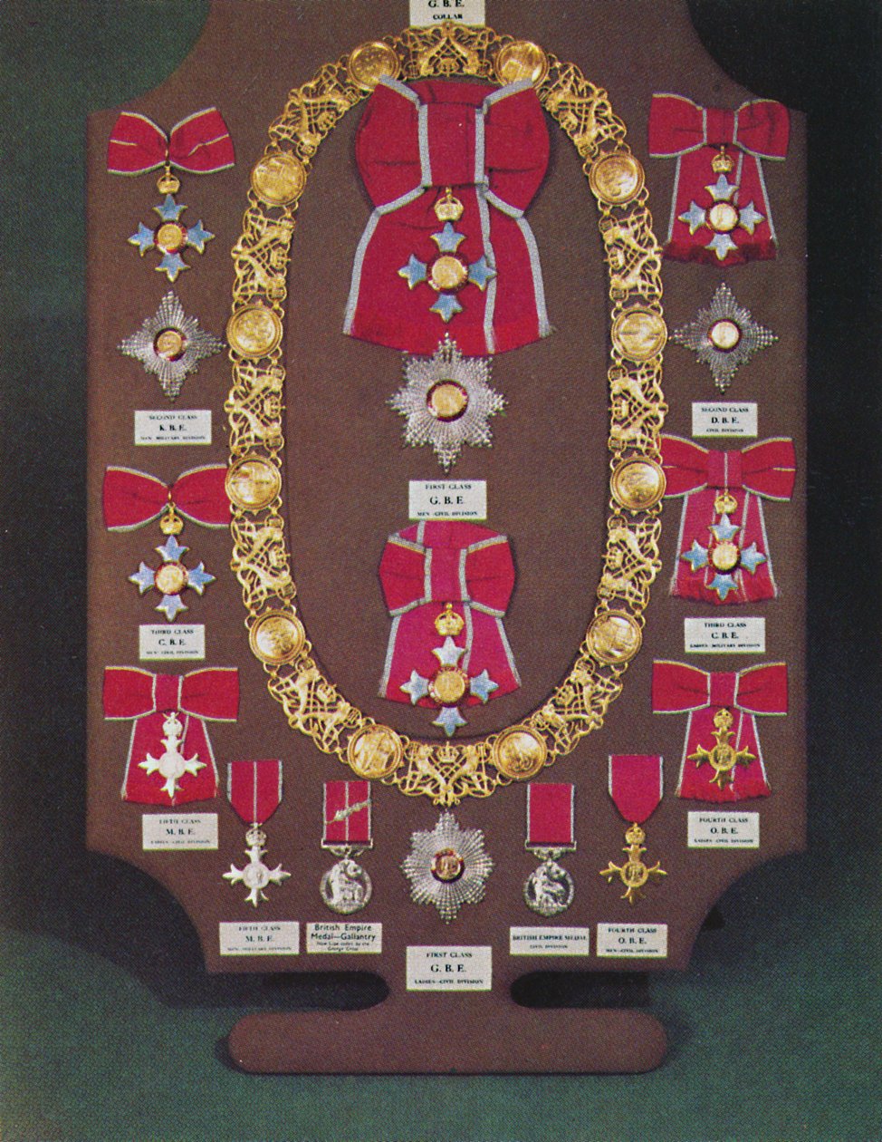 A Brit Birodalom Rendjének jelvénye, 1953 alkotó: Unbekannt