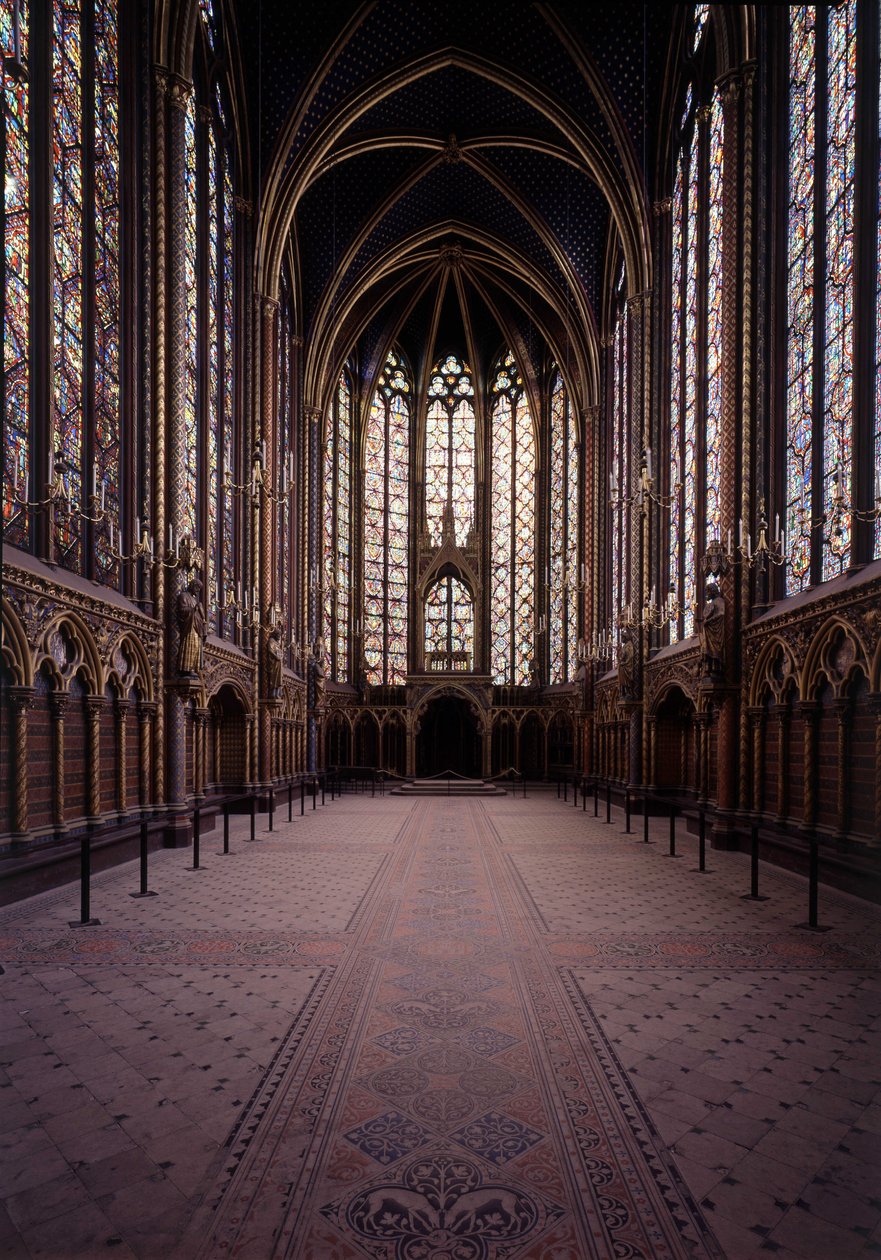 A párizsi Sainte Chapelle (felső kápolna) belseje. A 13. század gótikus művészete. alkotó: Unbekannt