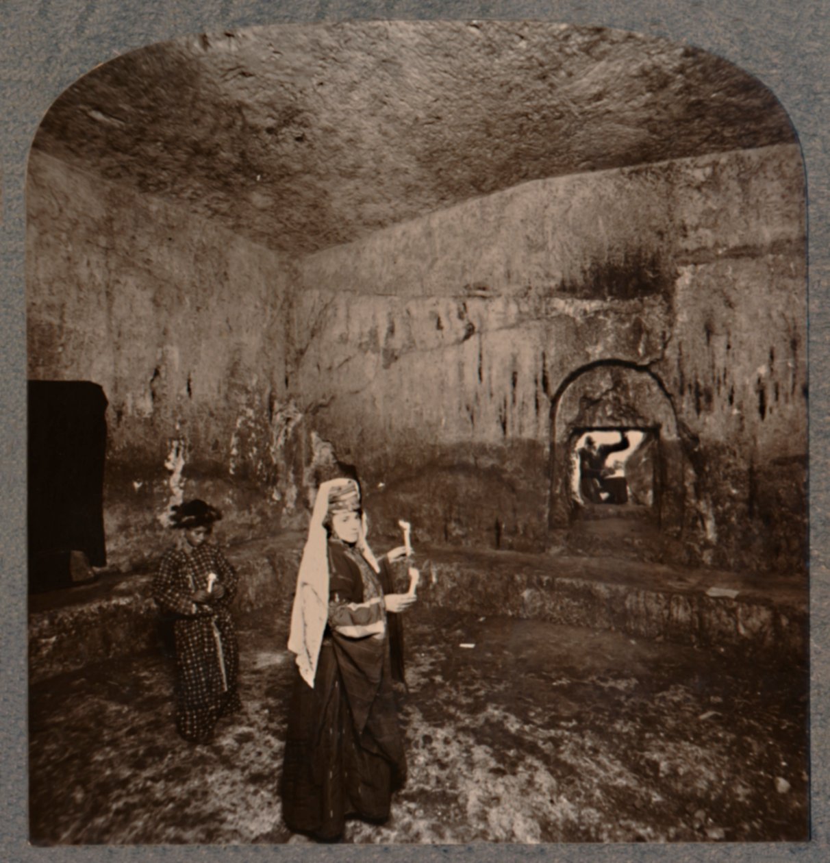 A királysírok belseje a Nablus felé vezető úton, 1900 alkotó: Unbekannt