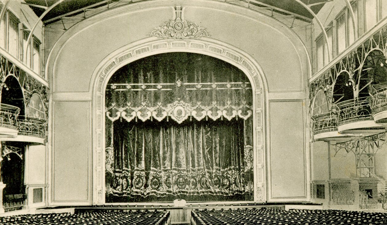 A színház belső képe a II. Miklós népházban, Szentpétervár, Oroszország, 1900-as évek alkotó: Unbekannt
