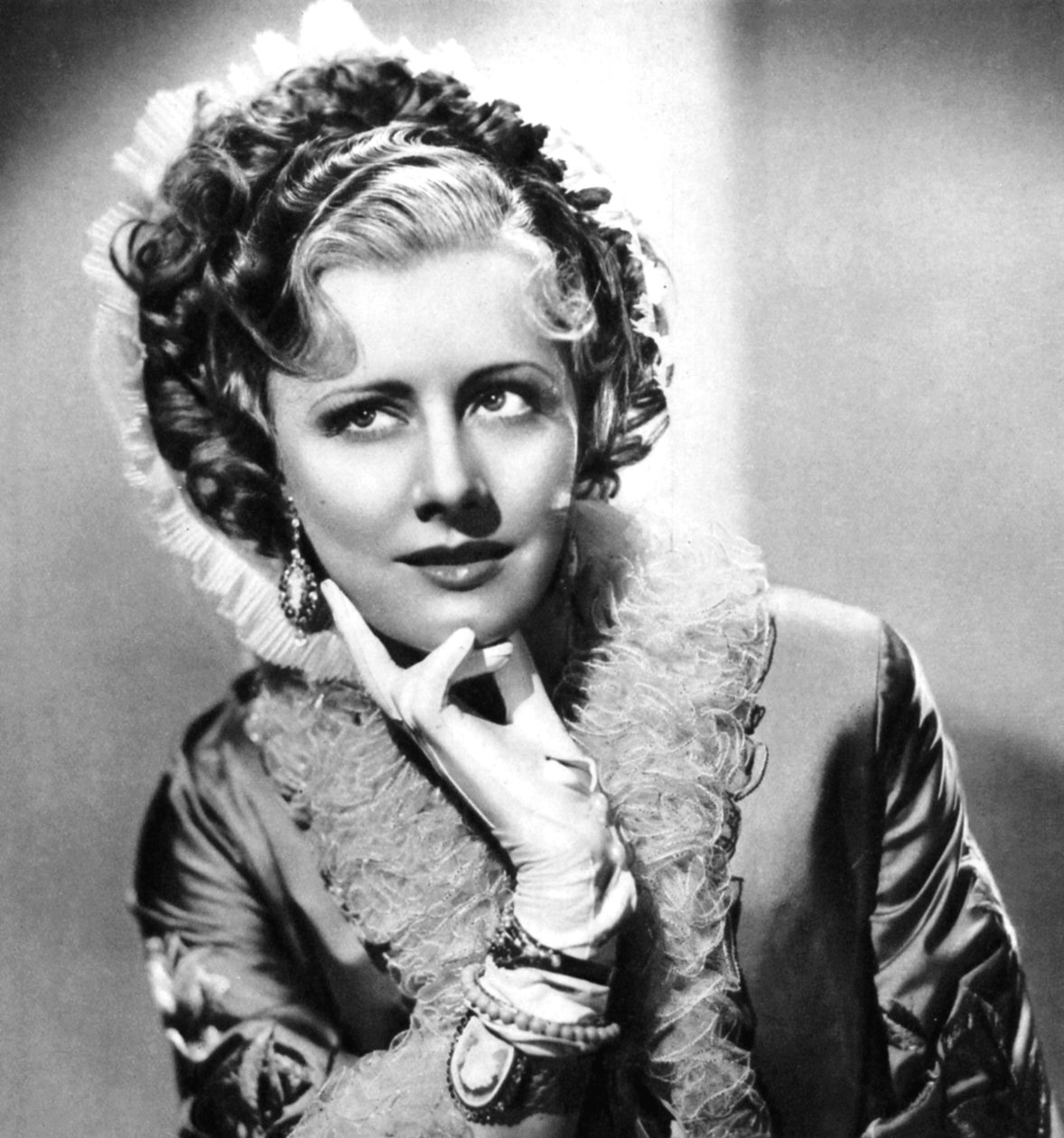 Irene Dunne amerikai filmszínésznő és énekesnő, 1934-1935 alkotó: Unbekannt
