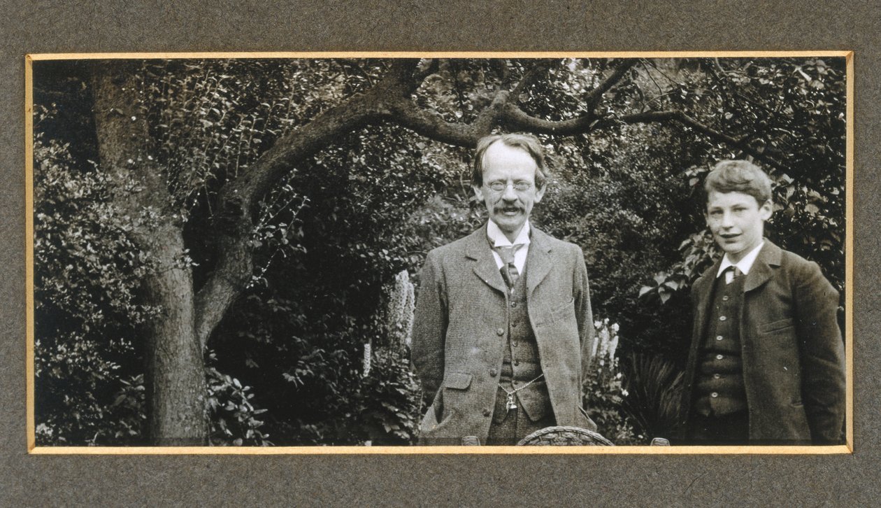 J J Thomson fiával, George-al, 1909-ben alkotó: Unbekannt