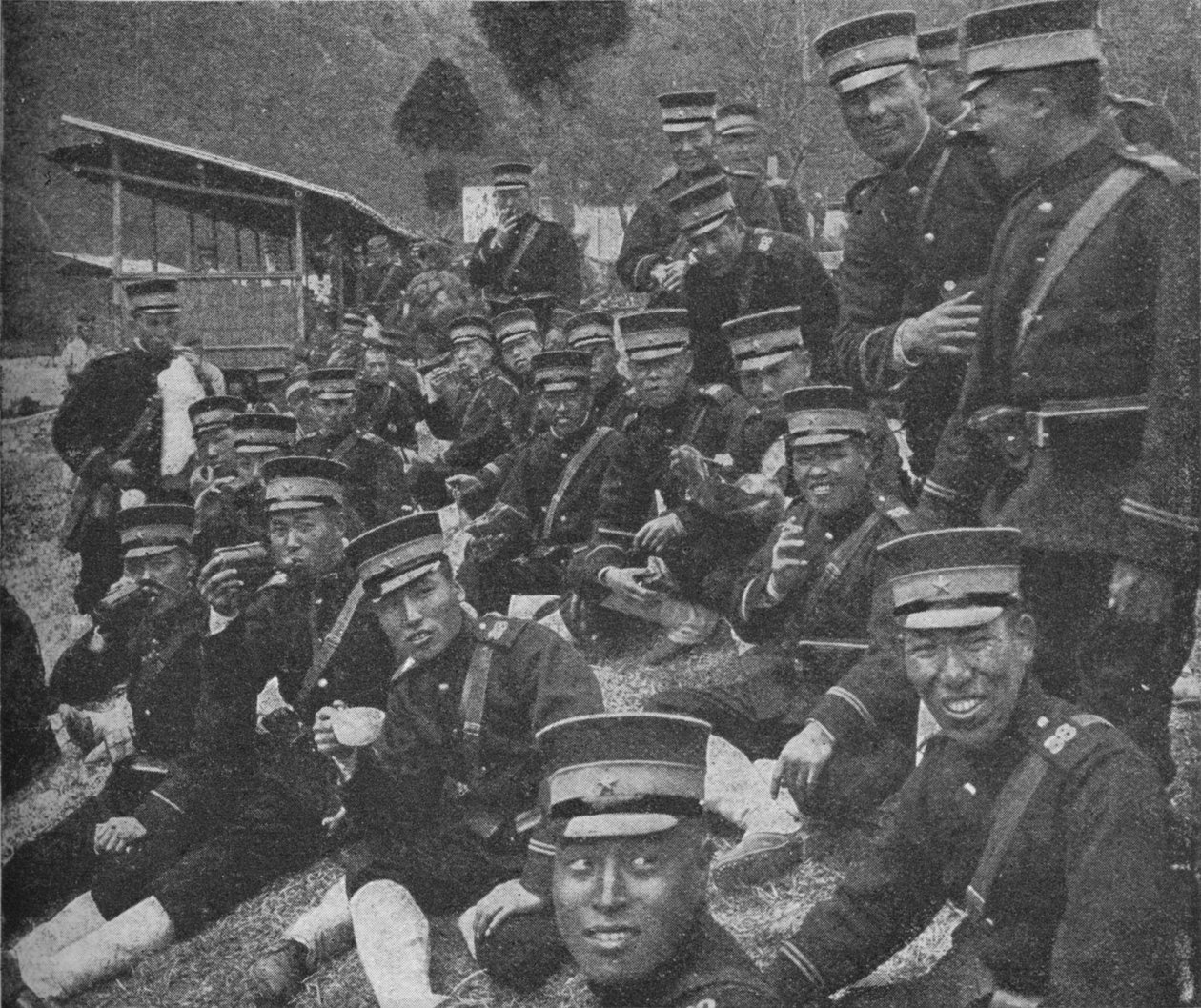 Japán katonák a front felé: déli tea és rizs étkezés, 1904-1905 1907 alkotó: Unbekannt