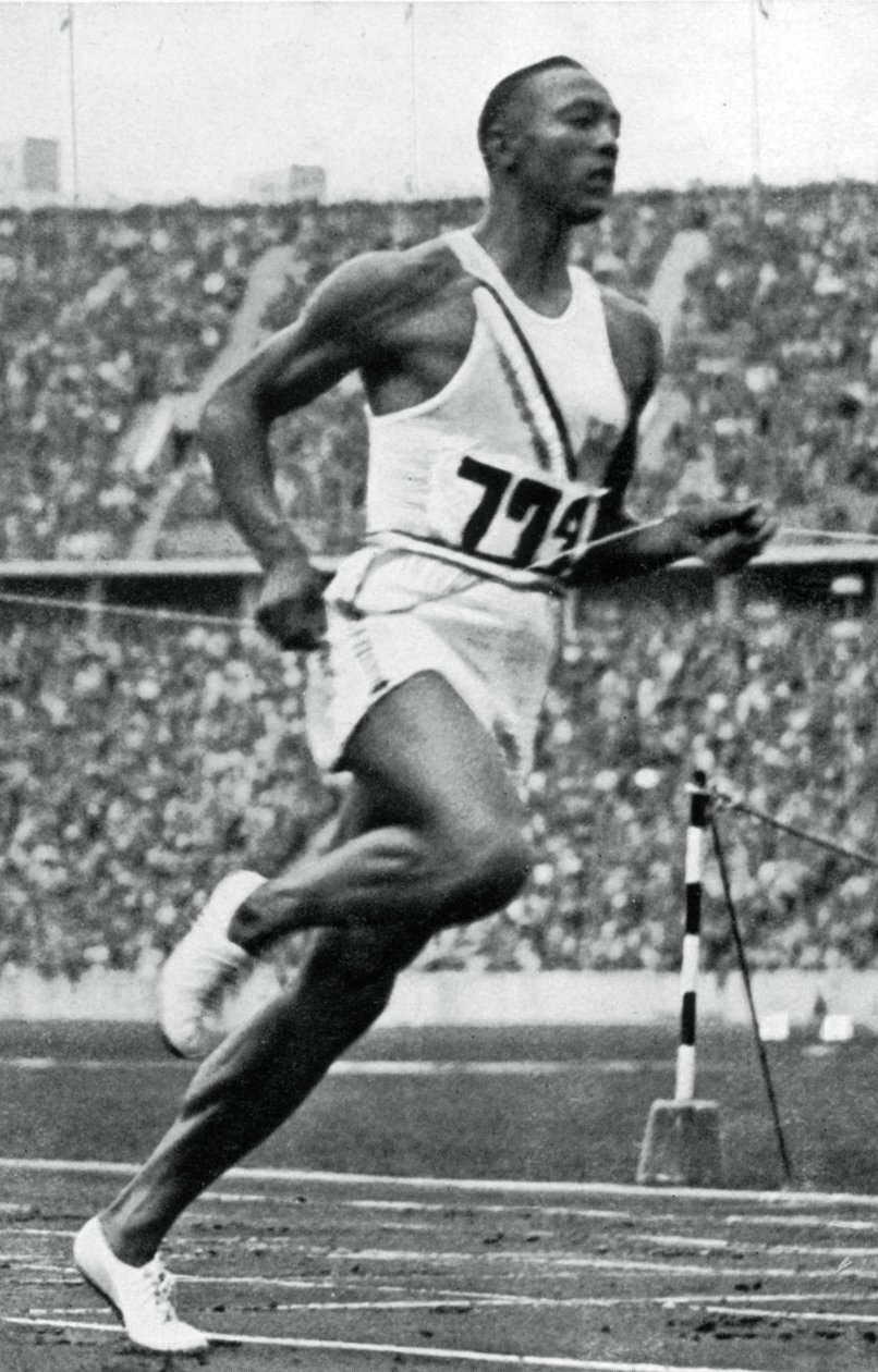 Jesse Owens 100 méter végén a berlini olimpián, 1936 alkotó: Unbekannt