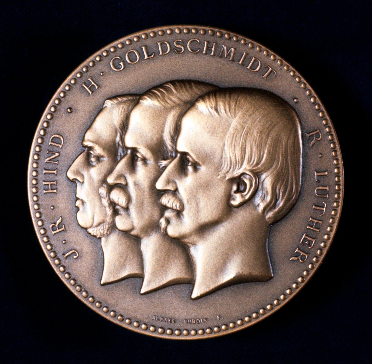John Russell Hind, Hermann Goldschmidt és Robert Luther csillagászok, 1900 körül alkotó: Unbekannt