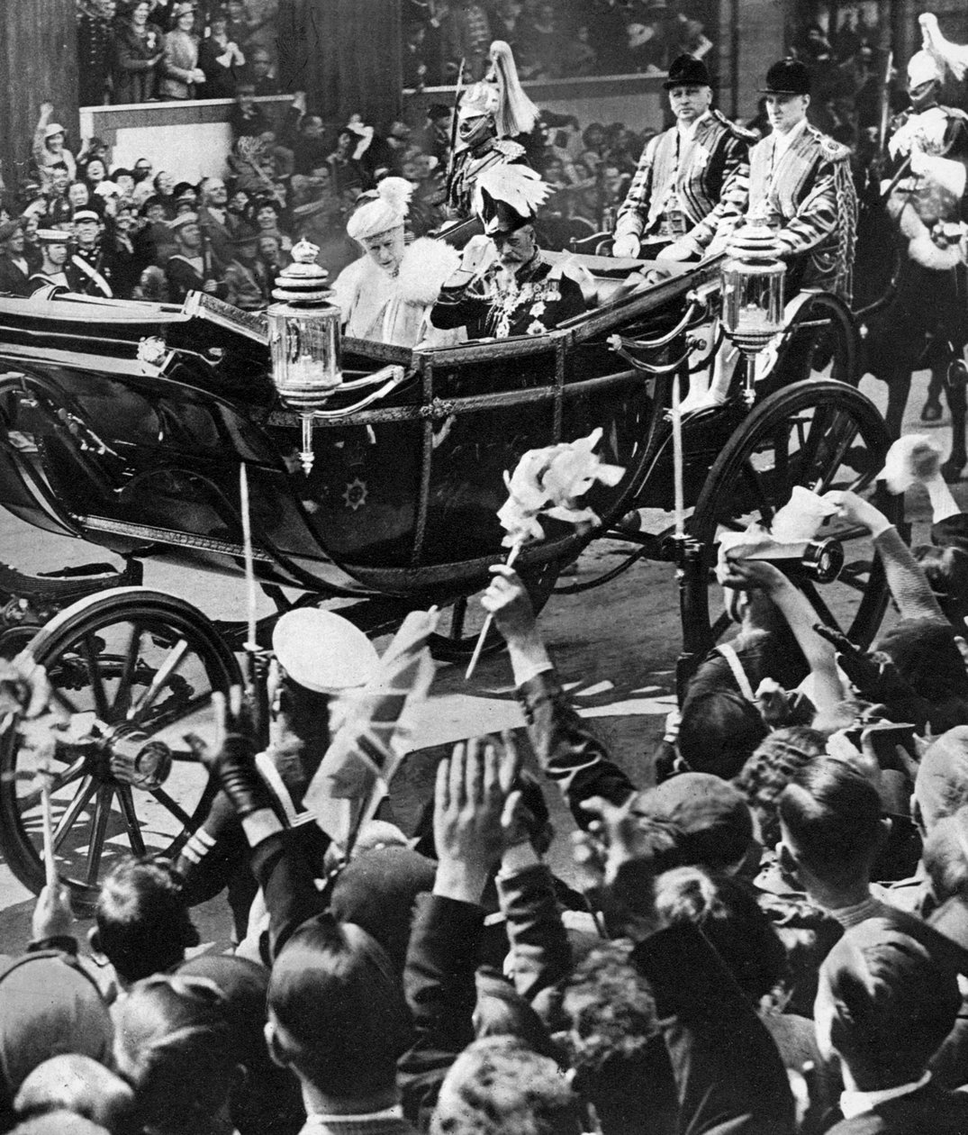 Jubileumi éljenzés a királynak és a királynőnek, 1935 alkotó: Unbekannt