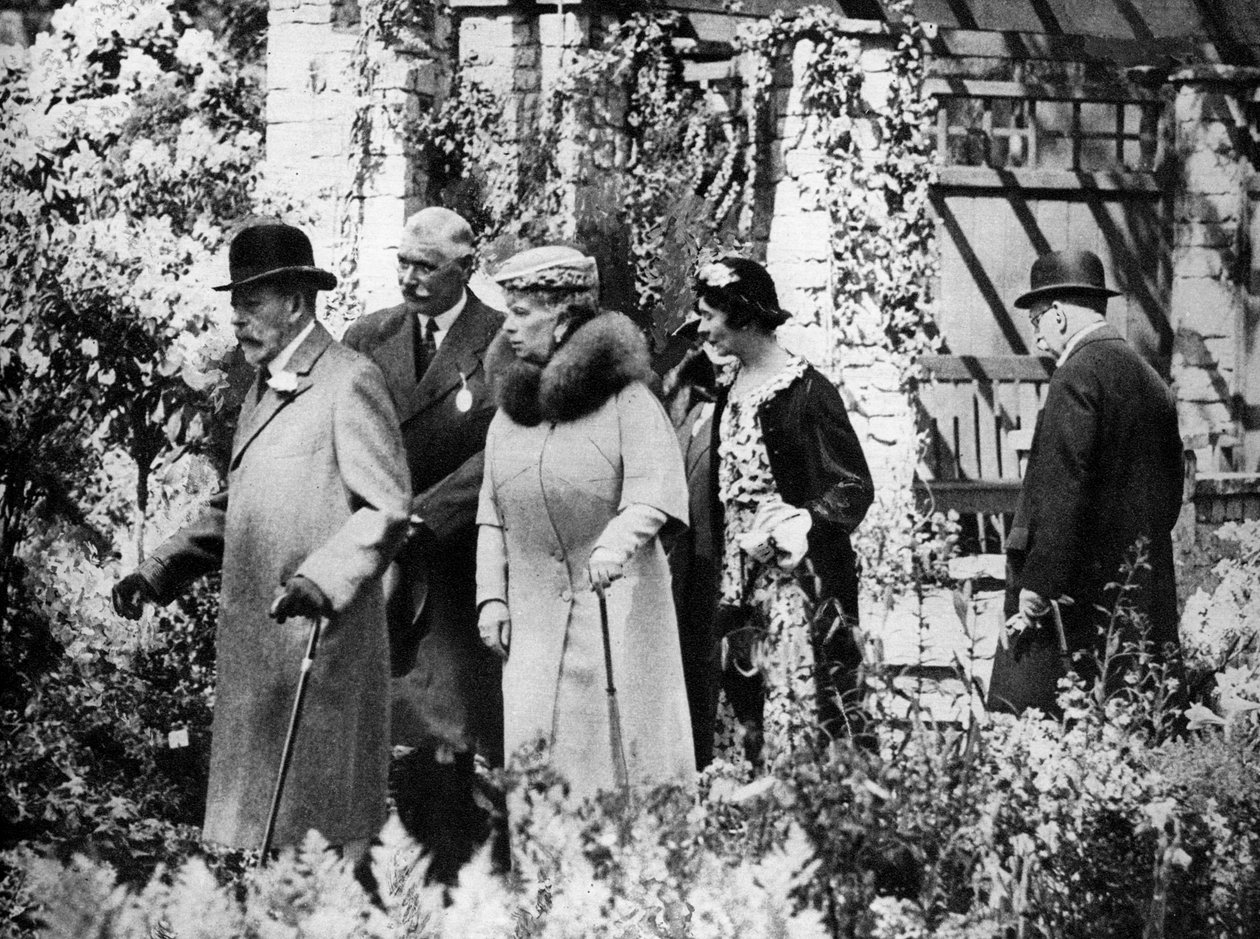 V. György király és Mária királynő a Chelsea Flower Show-n, London, 1930-as évek alkotó: Unbekannt