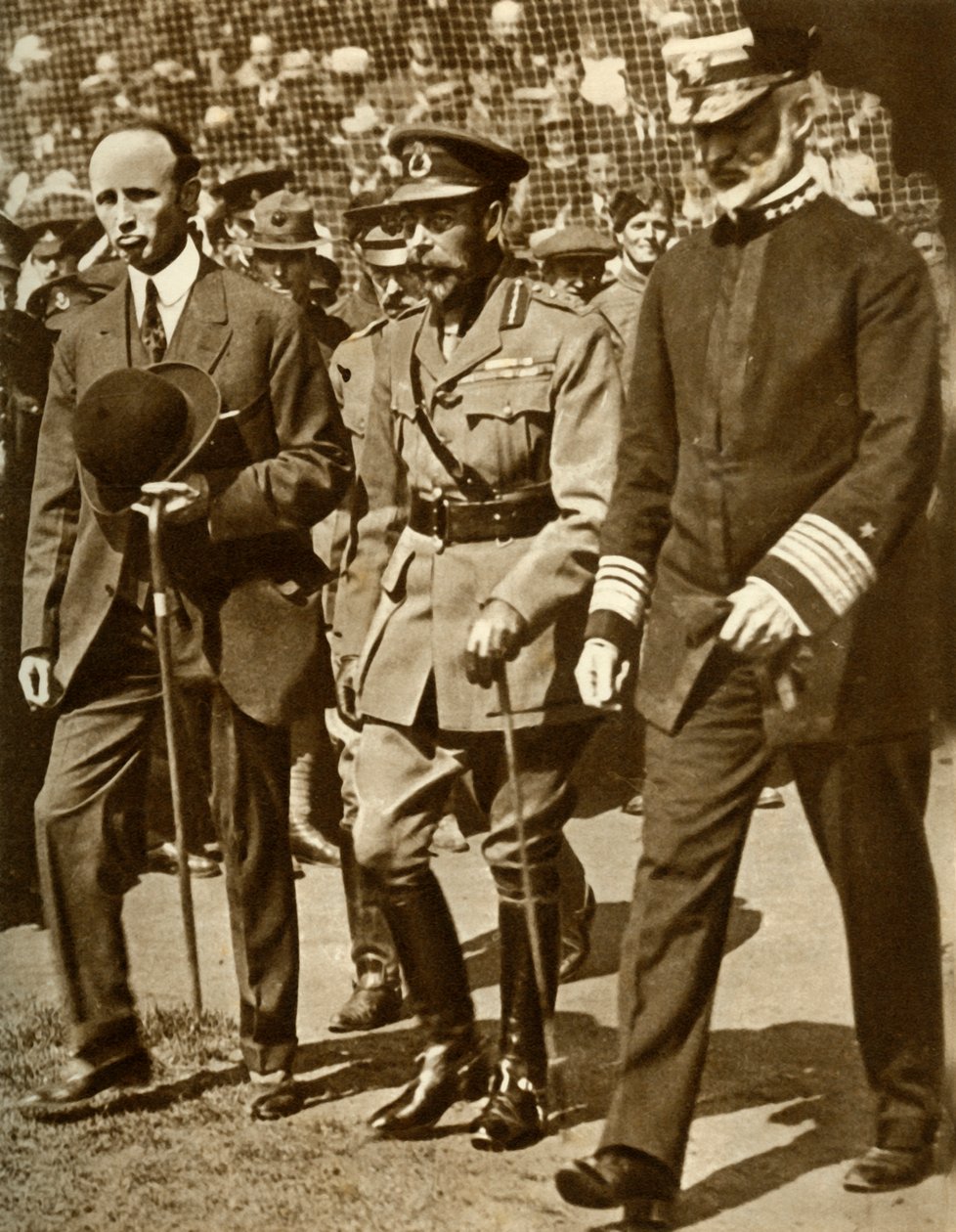V. György egy baseball-mérkőzésen vesz részt a londoni Stamford Bridge-en, 1935-ben. alkotó: Unbekannt
