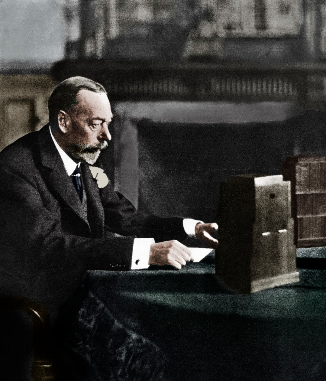 V. György király sugárzott a birodalomnak karácsony napján, Sandringham, 1935 alkotó: Unbekannt