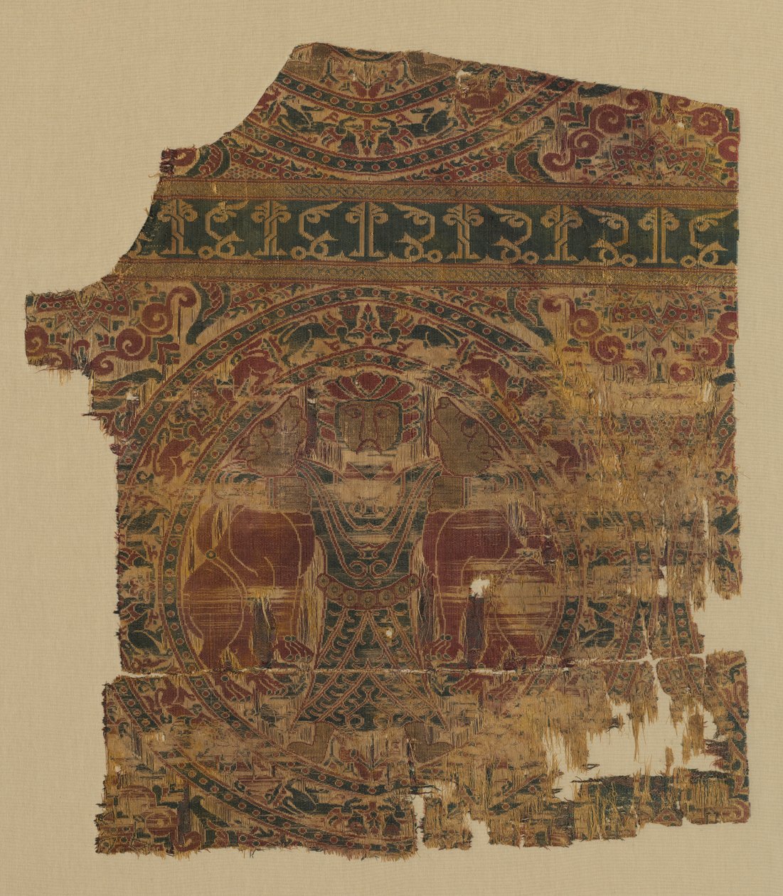 Lámpák oroszlánfojtóval, Szent Bernát Calvo dalmatikusából, 1200-1243. alkotó: Unbekannt