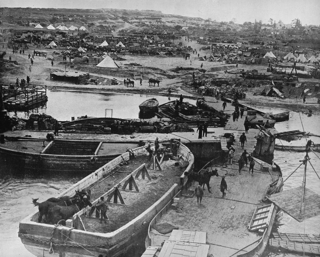 Leszállás Sedd el Bahrnál, amikor a brit csapatok megérkeztek a félszigetre, 1915 alkotó: Unbekannt