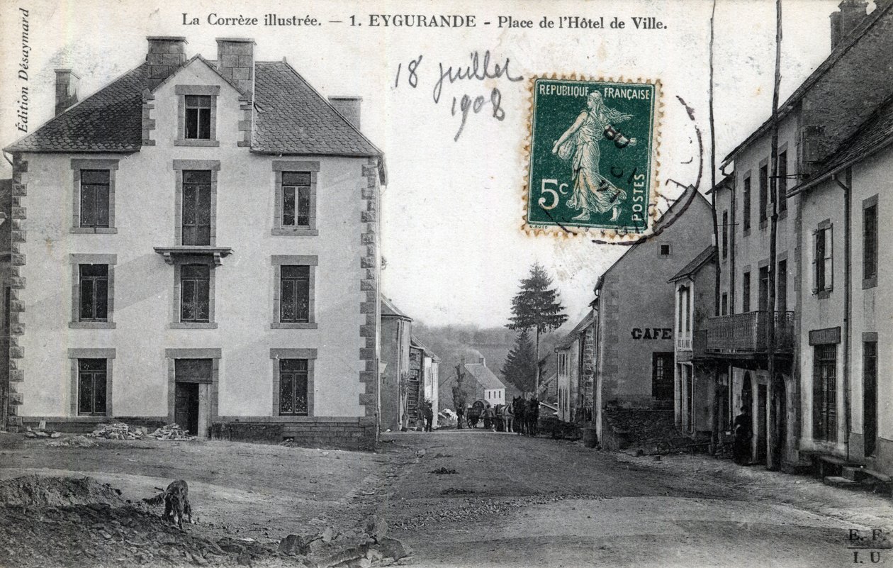 Limousin, Correze (19), Eygurande: kilátás a Place de l