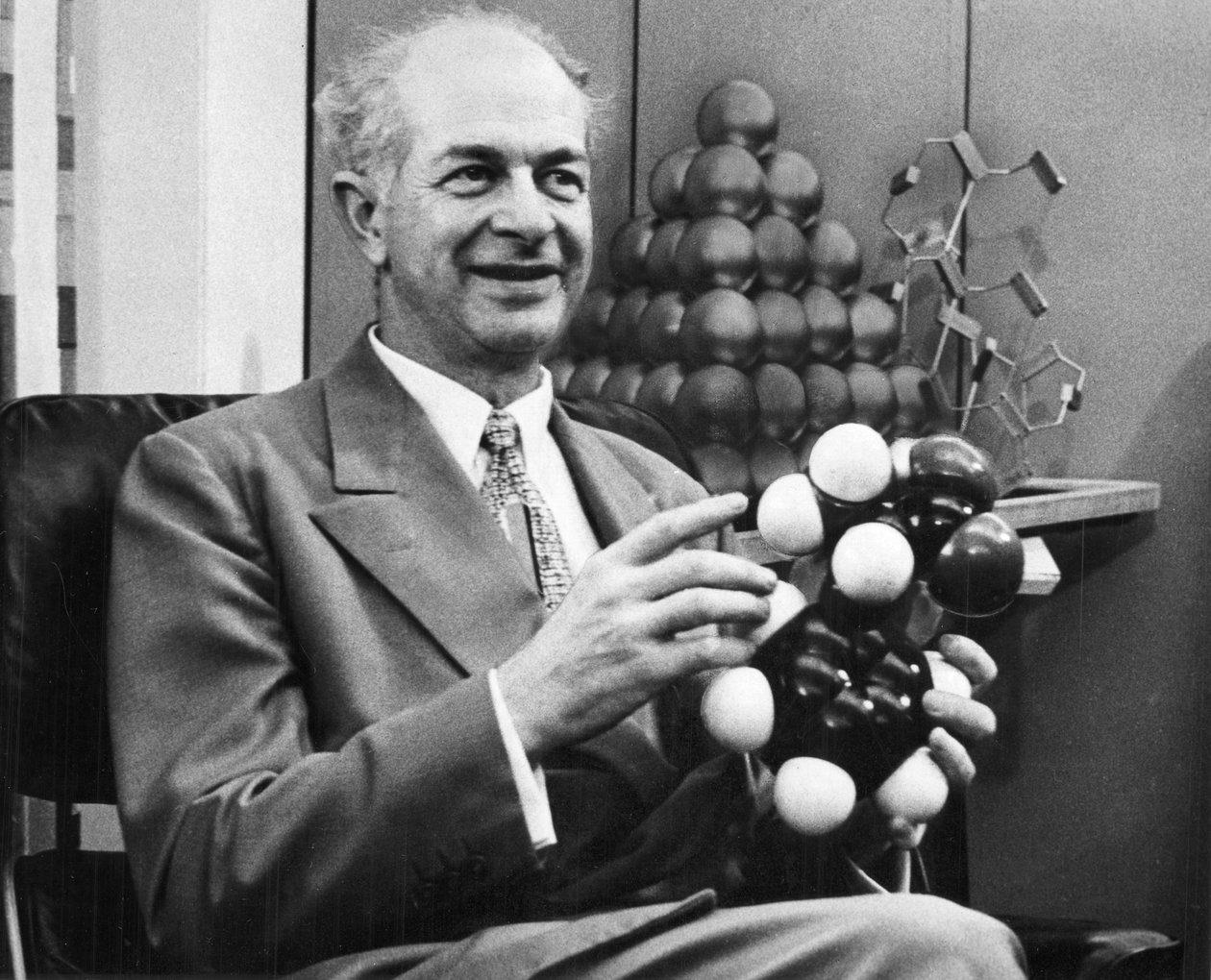 Linus Pauling, amerikai kémikus, 1954 alkotó: Unbekannt