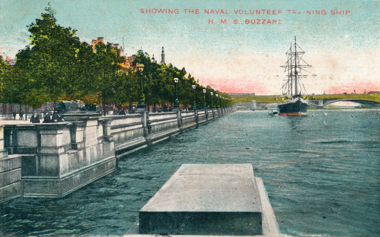 London, Thames Embankment – A haditengerészeti önkéntes kiképzőhajó bemutatása, H.M.S. Buzzard, 1907 alkotó: Unbekannt