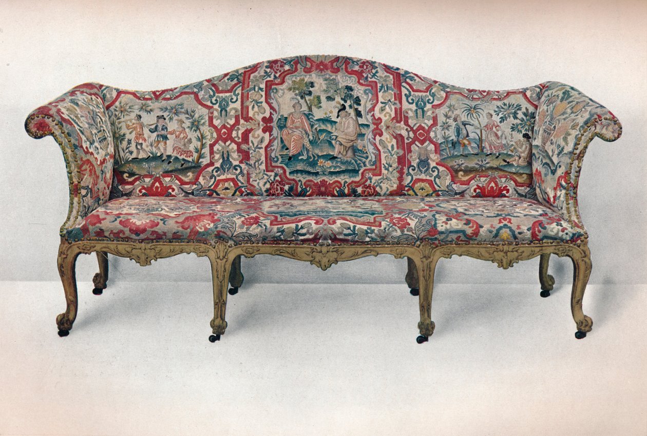 Hosszú kárpitozott kanapé: szerpentin alakú, faragott és aranyozott, c1750 alkotó: Unbekannt