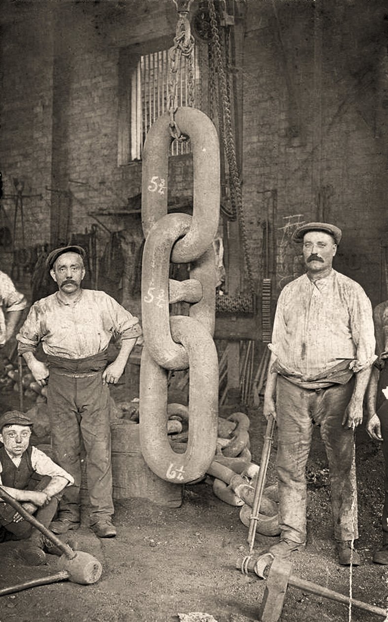 A Titanic horgonyláncának elkészítése a Hingley & Sonsnál, 1909 körül (fotó) alkotó: Unbekannt