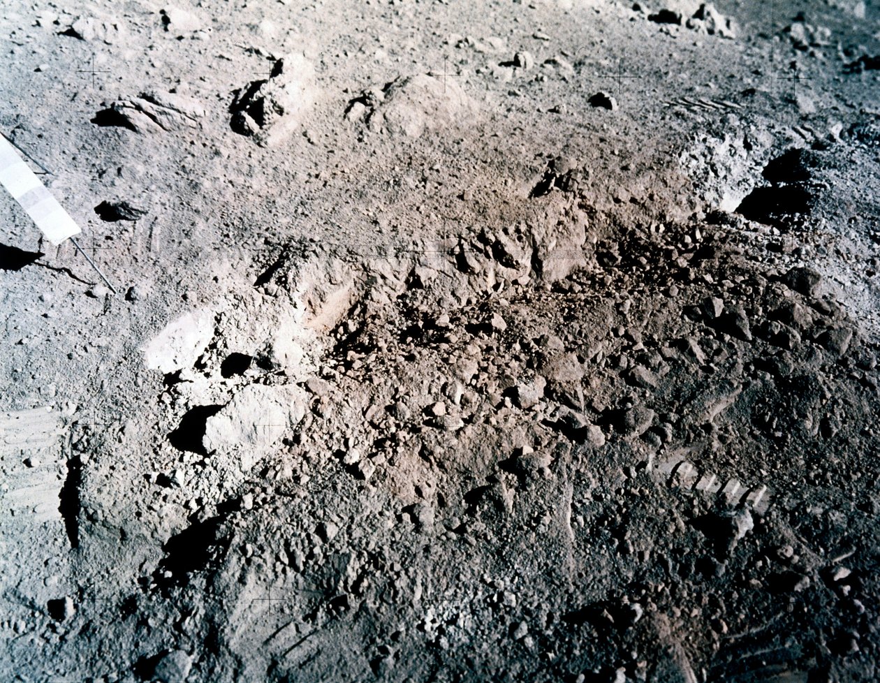 Manned Space Flight, USA, Apollo 17 Narancssárga talaj a Holdon alkotó: Unbekannt