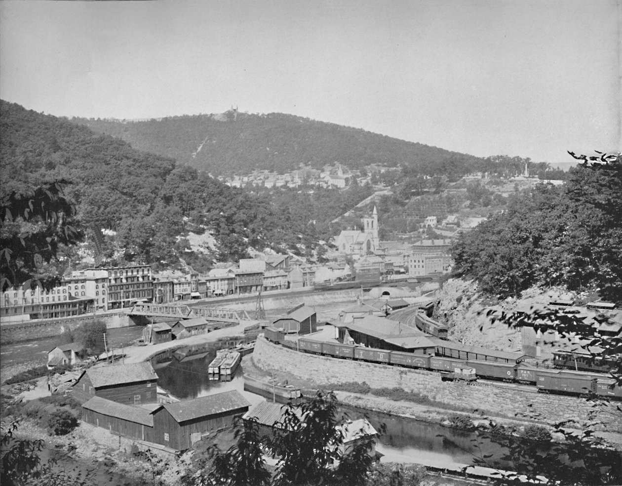 Mauch Chunk, Pennsylvania, a Pisgah-hegyen látható, 1897. alkotó: Unbekannt